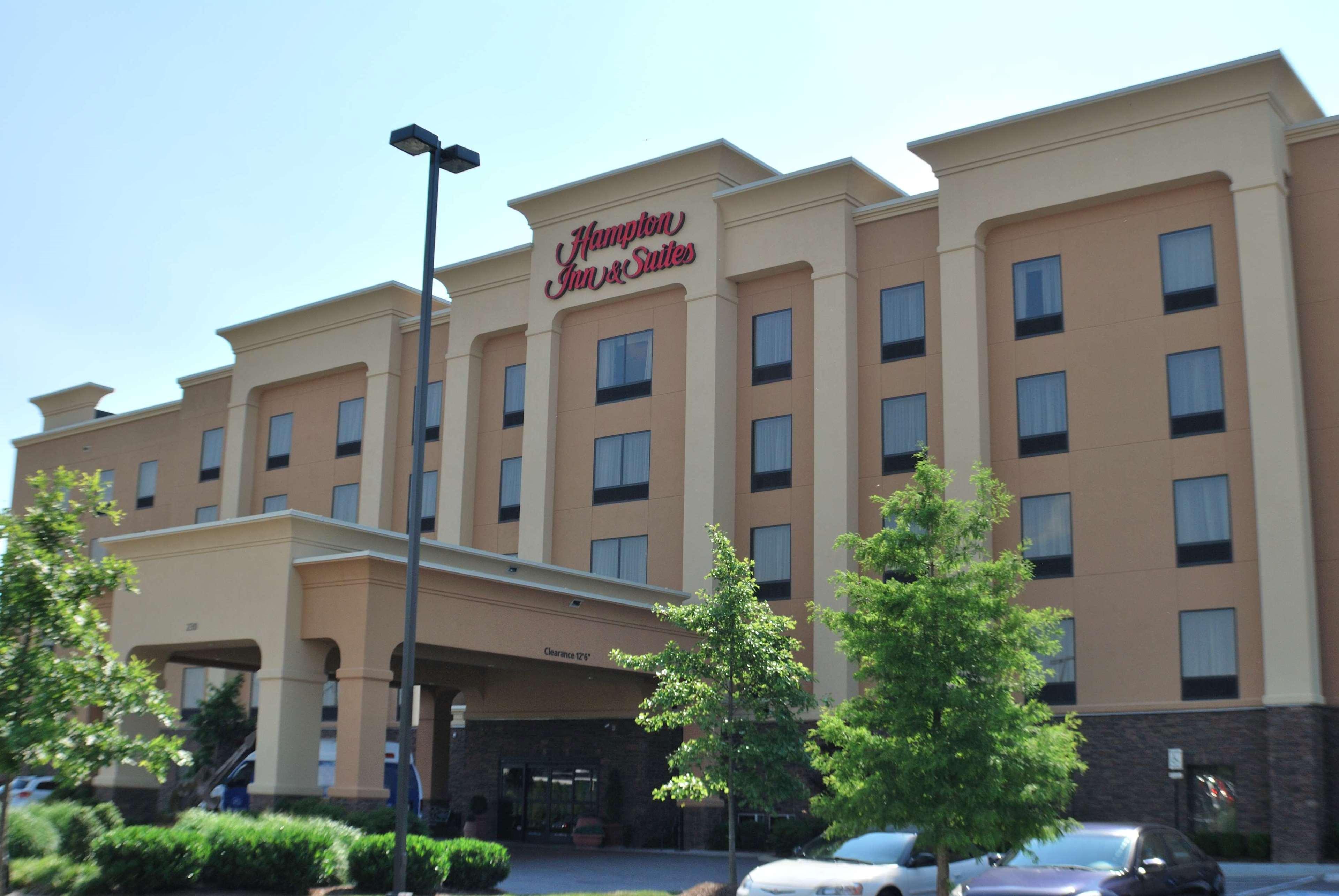 Hampton Inn & Suites Nashville At Opryland Exterior photo